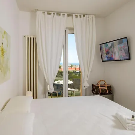 Royal Aparthotel
