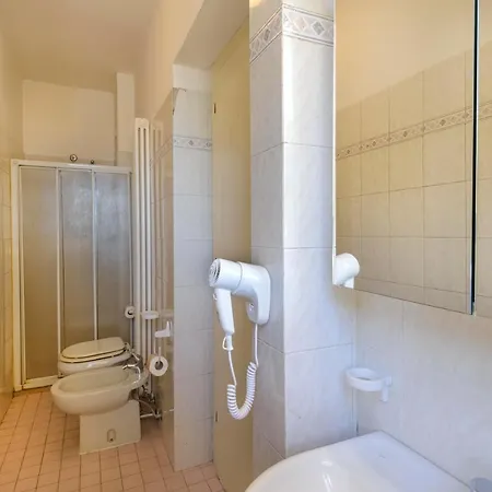 Royal Apartment *